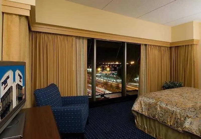 *** Hotel Springhill Suites Norfolk Old Dominion University United States